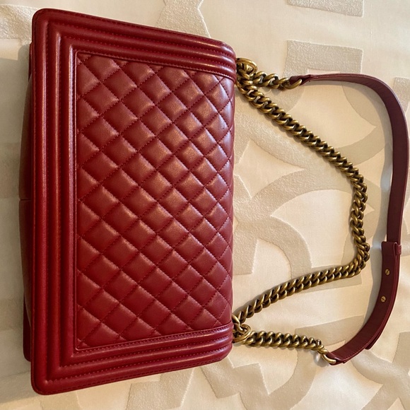 Medium Boy Bag Chanel - Picture 4 of 10